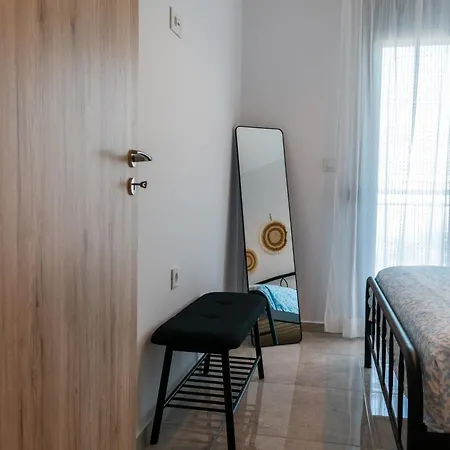 Sirokos Apartman *